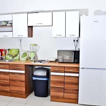 Big City Hostel Вроцлав Экстерьер фото