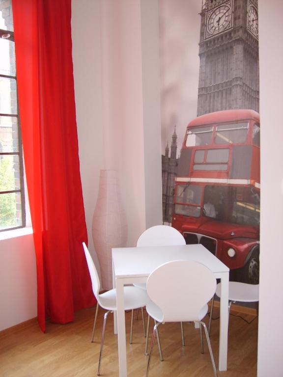 Big City Hostel Вроцлав Номер фото