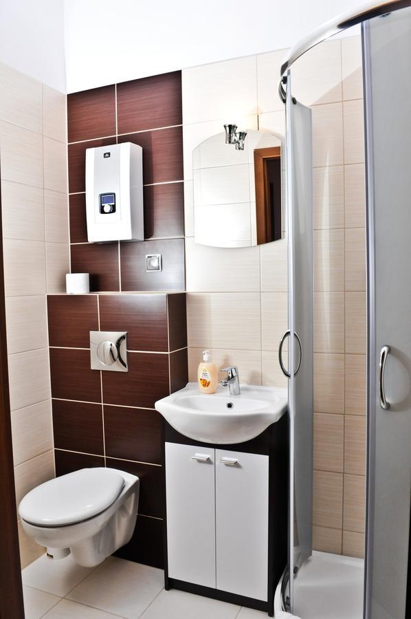 Big City Hostel Вроцлав Экстерьер фото