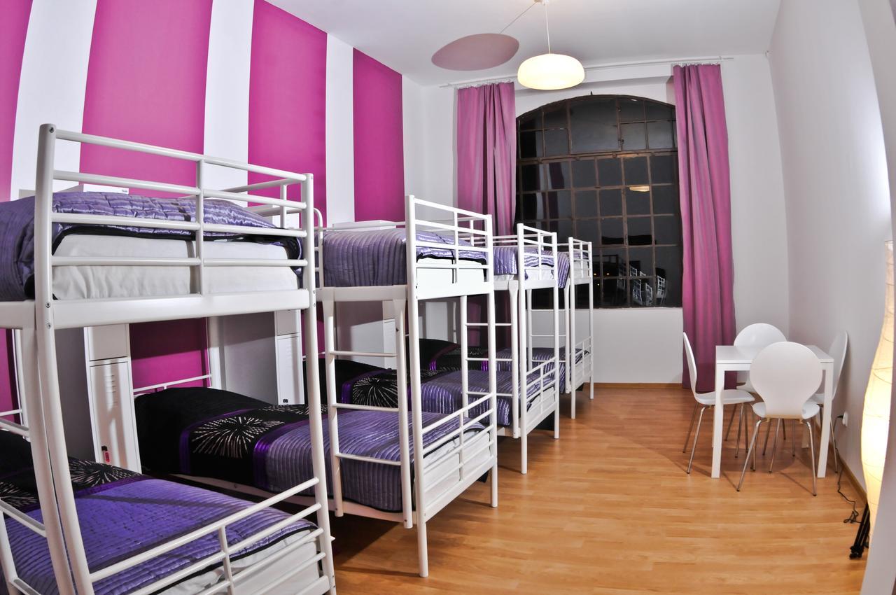 Big City Hostel Вроцлав Экстерьер фото